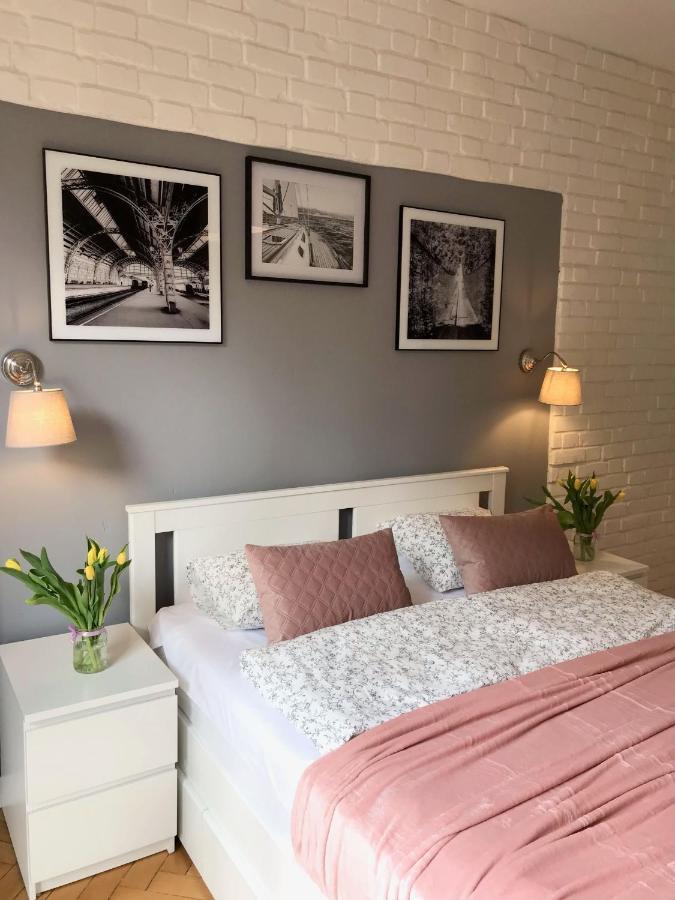 Klimatyczny Apartament Pod Ratuszem -Ul. Slaska 2 Częstochowa Extérieur photo